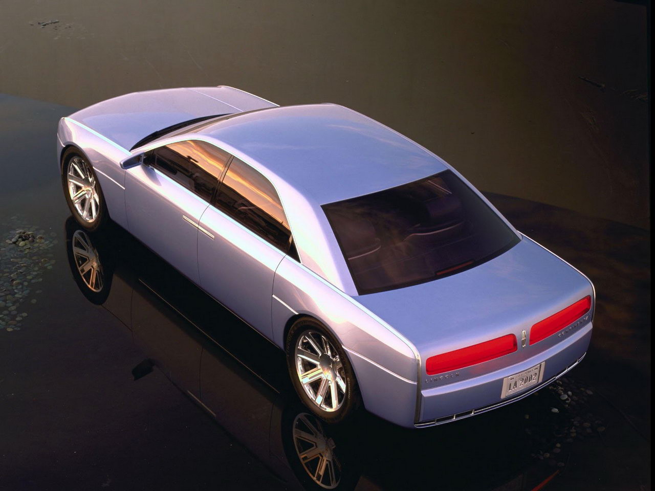 Lincoln Continental Concept 02.jpg